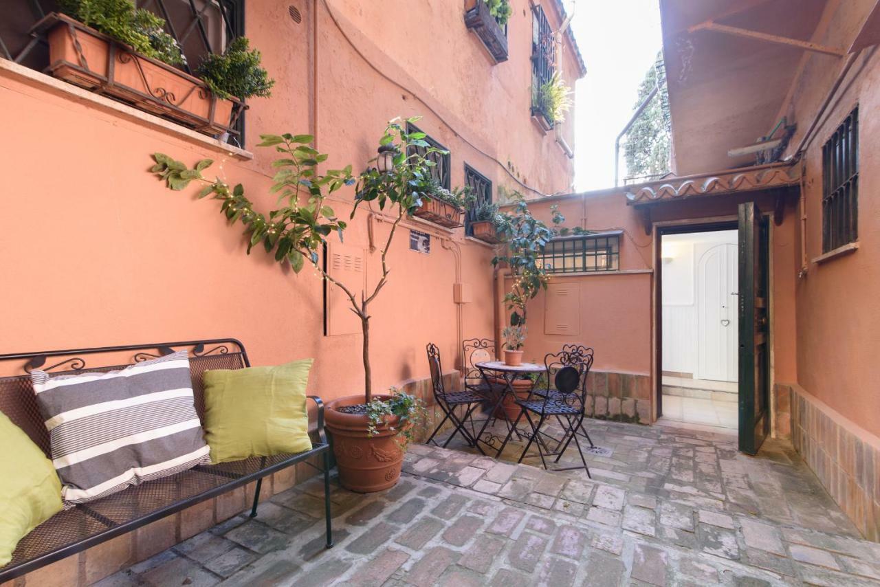 Ferienwohnung VATICAN independent with garden - Bambin Gesu H Rom Exterior foto