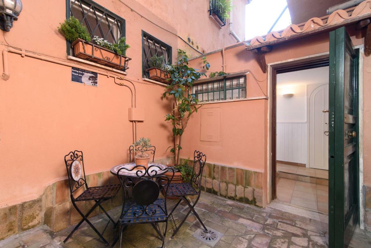 Ferienwohnung VATICAN independent with garden - Bambin Gesu H Rom Exterior foto